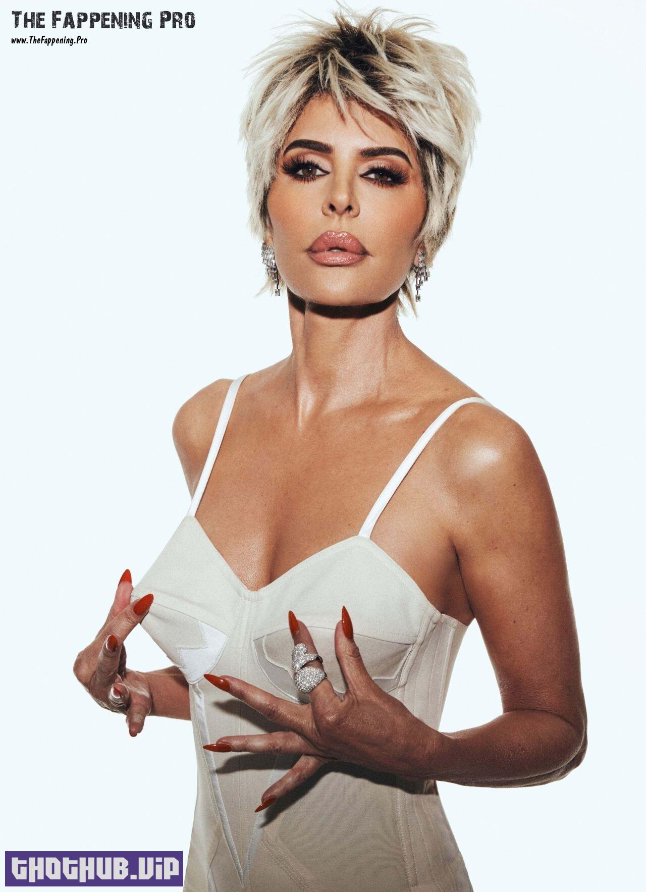 1708473653 608 Lisa Rinna Topless And Sexy In Cosmopolitan 2024 7 Photos