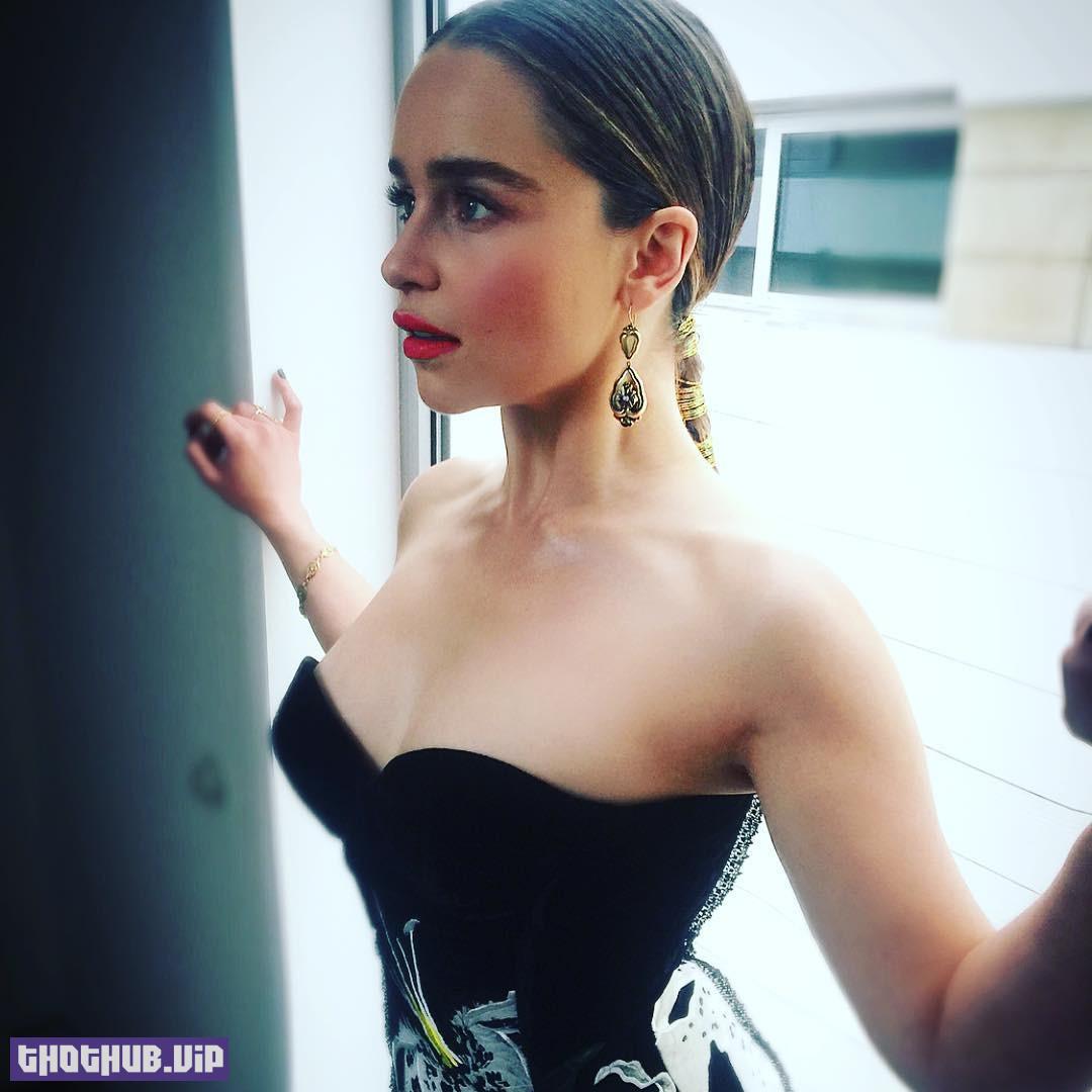 1709202229 890 TheFappening Emilia Clarke Nudes And Sexy 33 Photos