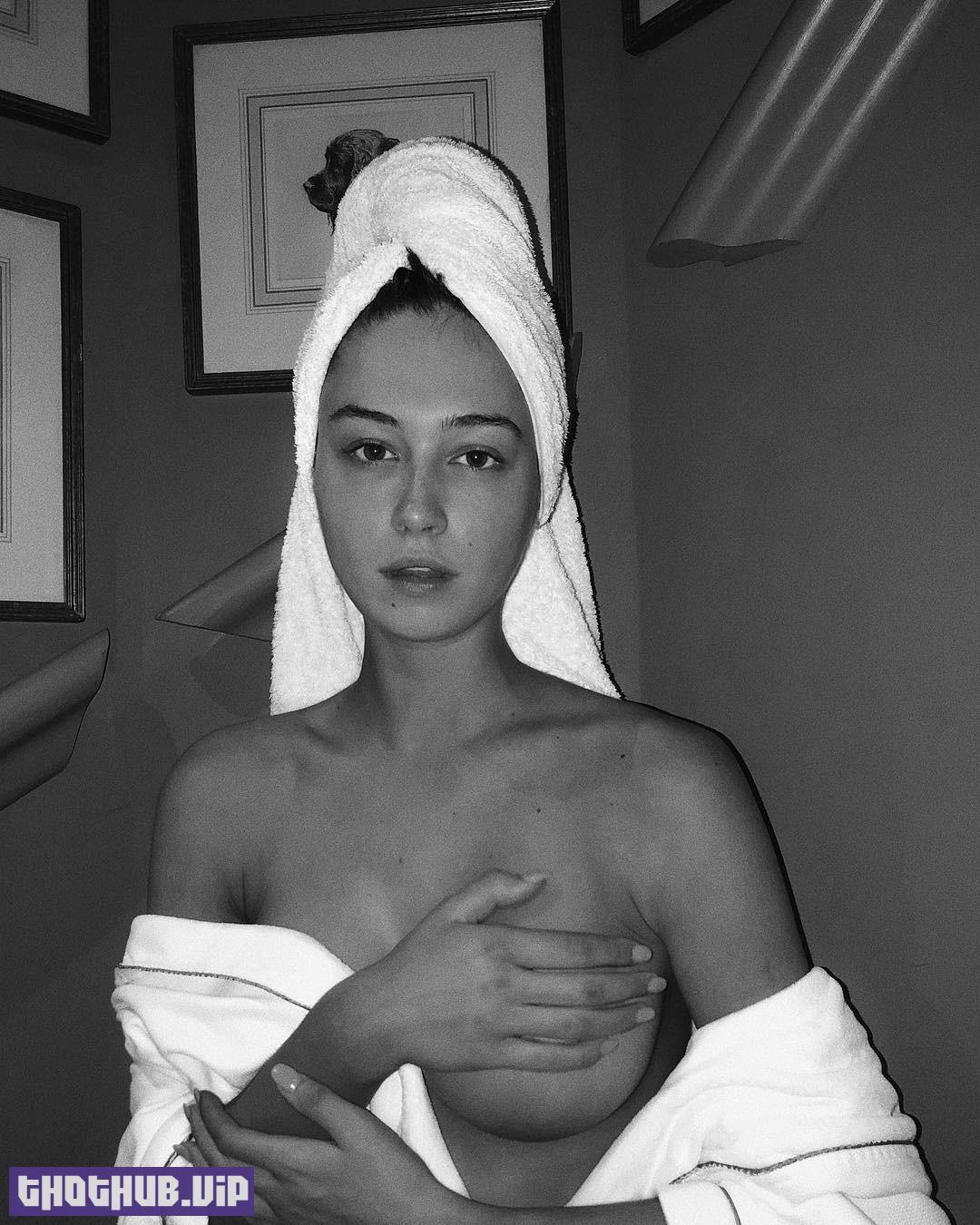 1709392481 44 Elsie Hewitt Topless Fappening 27 Photos and Video